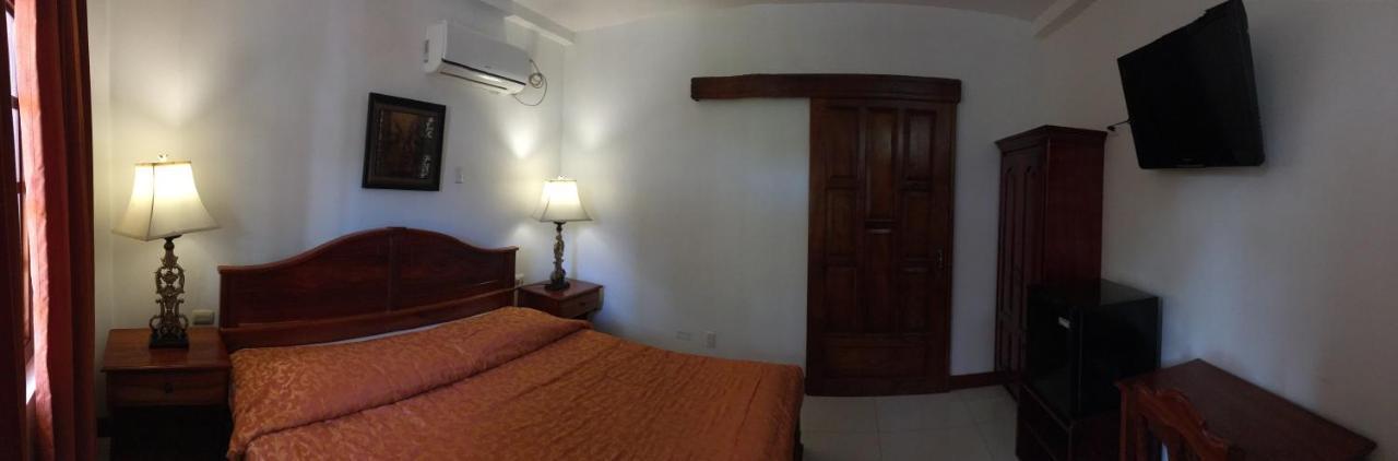 Hotel Los Higuerones Paso Canoas ภายนอก รูปภาพ